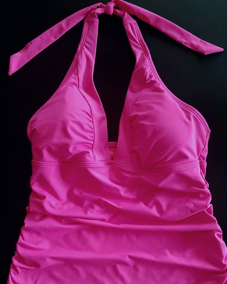 💖ATHLETA Flattering Halter Swim or Yoga Top - Picture 8 of 8
